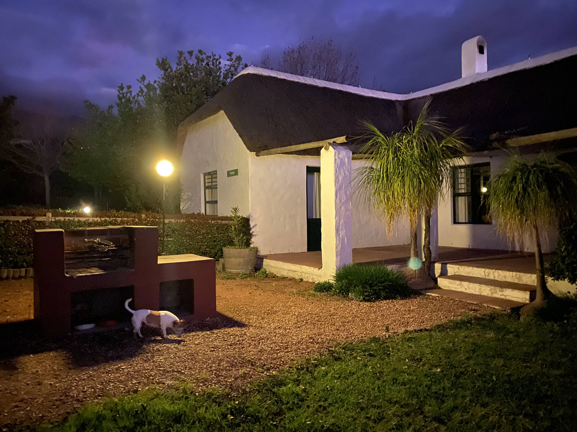 PAARL-WELLINGTON-SELF CATERING-WINE-AFFORDABLE